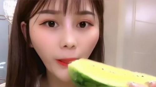 娱乐吃瓜姐直播,吃瓜姐直播揭秘明星幕后故事