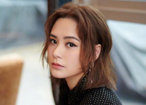 娱乐吃瓜女艺人红后,揭秘娱乐吃瓜女艺人走红背后的故事”