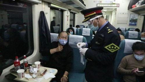 娱乐吃瓜酱坐火车