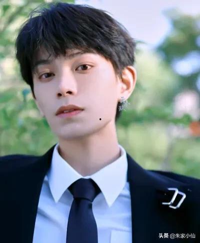 娱乐圈近期吃瓜丁禹兮,揭秘近期热门事件背后的真相